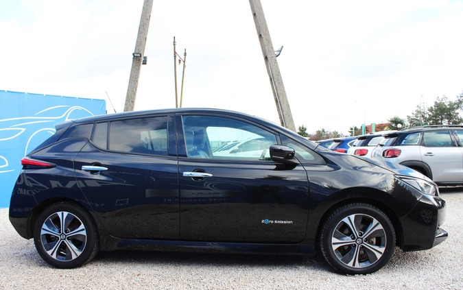 Nissan Leaf cena 75900 przebieg: 57000, rok produkcji 2018 z Bobolice małe 781